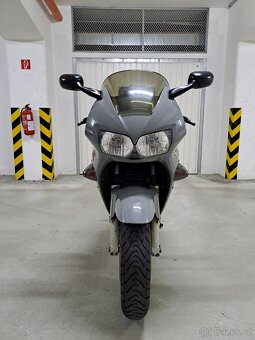 Honda VFR 800 FI - 5