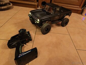 RC CHARISMA Coyote SCA-1E + jedna baterie navíc - 5