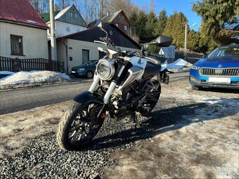 Honda CB 125 R 2019 - 5