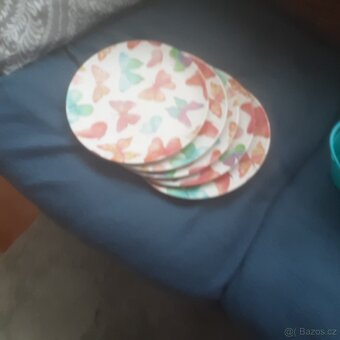 Skleničky misky talire - 5