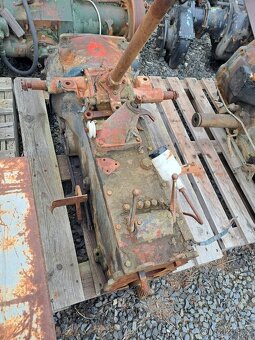 Zetor 3011 4011. Kompletní ramena hydrauliky a jiné díly - 5