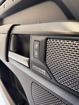 Land Rover Defender V8 525 / prodloužená záruka, PPF, DPH - 5