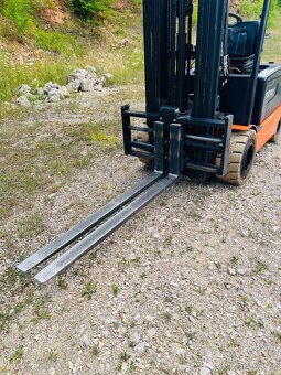 AKU vzv Doosan 2200kg, triplex 6000mm, r. 2014 - 5