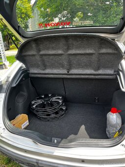 Prodám Hondu Civic 1.4 - 5