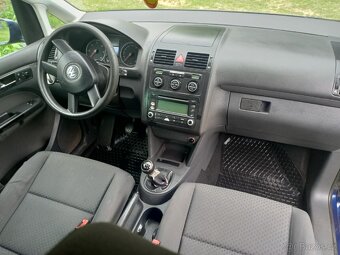 Volkswagen Touran 1,9 TDI 77kw, rv 2006, 7 míst - 5