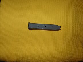 US Army zásobník Beretta M9 NOVÝ - 5