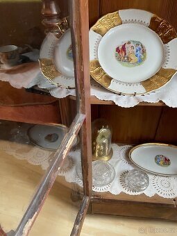 Starožitná prosklená vitrína - 5