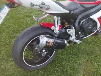 Suzuki GSX-R 600 K7 - 5