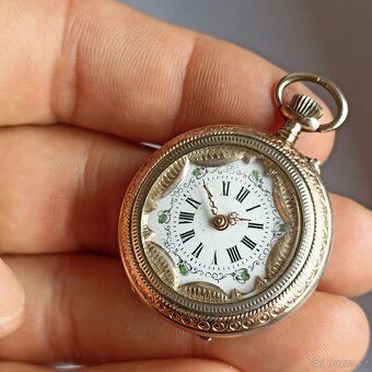 Starožitné celostříbrné pěkně zdobené kapesní jeptišky - 5