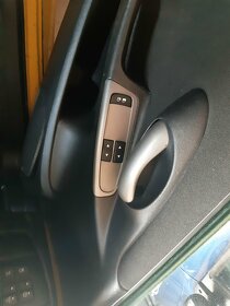 Fiat Stilo 1,8i 2006 3DVER 98kW - DILY, KRASNE - 5