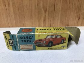 Corgi toys Aston Martin - 5
