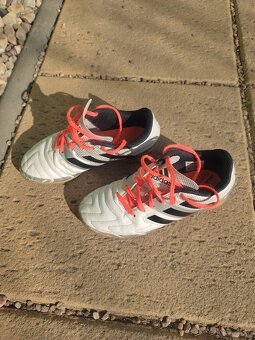 Prodám sálovky Adidas v. 33 - 5