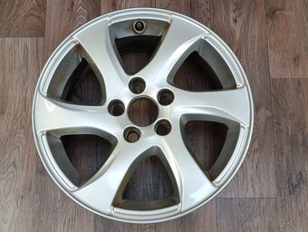 5x108 Volvo V40 7Jx16 ET50 číslo dílu 31317058 alu disky - 5