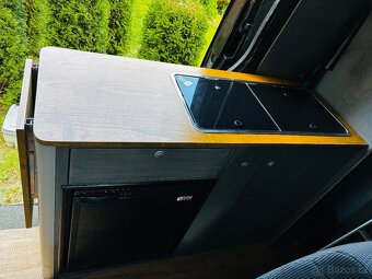 Obytný vůz Mercedes sprinter w906 - 5