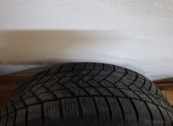 Alu kola R17 5x100 Škoda + zimní pneu 205/55/17 - 5