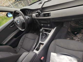 BMW E90,320D, 130KW, plně funkční, bez STK - 5