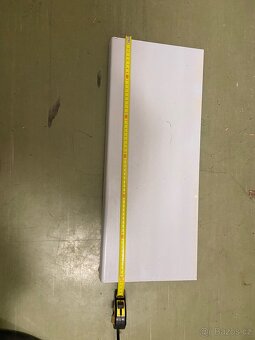 Vnitřní parapety bílé nové 60x24cm,3 kusy - 5