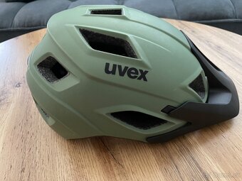 Cyklistická helma UVEX - 5