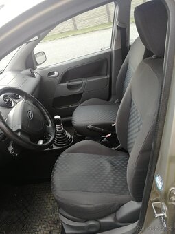 Ford Fiesta 1.4 Duratec (2002) – pojízdná, nutná oprava - 5