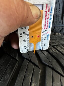 5x112 R17 7J ET35 Borbet F + 225/50 R17 Michelin - 5