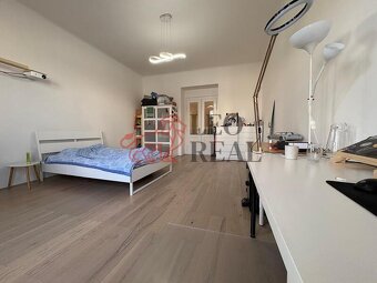 Pronájem bytu 1+1 o velikosti 43 m2 - 5