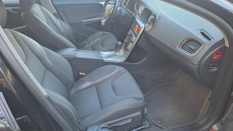 Volvo V60 D3 R-design, 120kW, automat - 5
