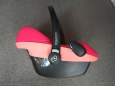 Maxi-cosi Pebble s orig. fusákem. Malinová barva. - 5