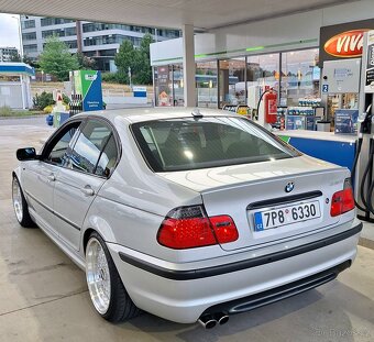 Bmw e46 330i smg - 5