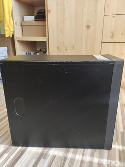 Skříň HP se zdrojem 300w a DVD mechanikou - 5