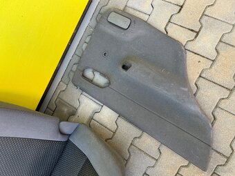 ŠKODA FELICIA: sada nepoškozených sedaček - 5