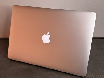 MacBook Pro 15'' 2015 / i7 / 16GB / 256GB SSD / Silver - D - 5
