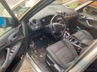 ford galaxy - 5