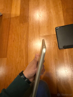 IPad 10,2" (7. generace, 2019), Retina displej,bez škrábanc - 5