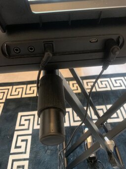 Prodám a nebo vyměním za harmoniku elektrické klávesy casio - 5