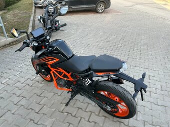 KTM Duke 125 2022 - 5