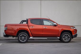 Mitsubishi L 200 L200 2.4 DI-D Double Cab Intense 4WD - 5