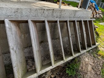 Dřevěné schody ideální na chatu nebo na stavbu - 5