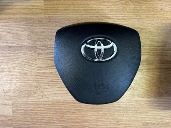 Toyota Auris sada airbagů - 5