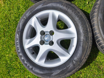 Letní sada Toyota Corolla r15 4x100 Firestone 195/60/15 - 5