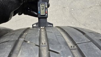 Letní pneu 235/40/19 Hankook - 5