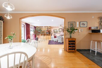 Luxusní Rodinný Dům na Prodej ve Hvězdonicích - 5