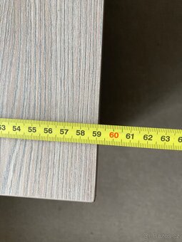 Bílý kancelářský stůl, 2 poličky, 1 šuplík - 5