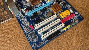 Intel Pentium E5400 2.70GHz / Gigabyte GA-P31-DS3L / LGA775 - 5