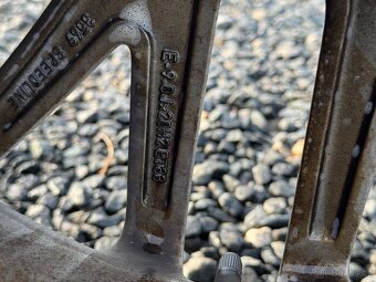 Originál alu Audi 5x112 R20 - 5