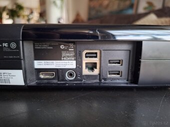 Xbox 360 + dva ovladače + Kinect - 5