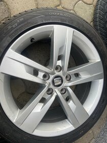 Originální ALU Seat včetně pneu 5x112 R17 ET49 - 5
