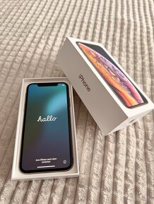 Apple iPhone Xs 256 GB zlatý - 5