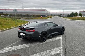 Chevrolet Camaro SS 6.2 V8 coupe – autopůjčovna - 5