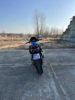 Yamaha FZ6 S2 - 5