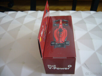 Nové sběratelské Ferrari RacingF1-75 Shell BT/RC - 5